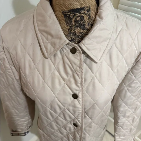 Burberry Women's Quilted Jacket - Cream size Large - Picture 2 of 11